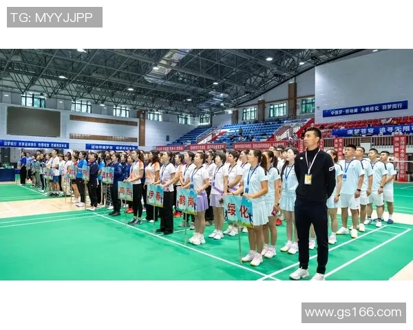 羽毛球赛场上的奋斗与坚持：吴静的成长故事与人生哲学